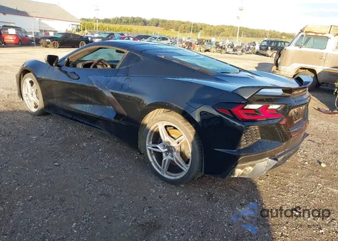 2022 Chevrolet Corvette Stingray Rwd 1Lt from USA, damaged, VIN 1G1YA2D44N5115602